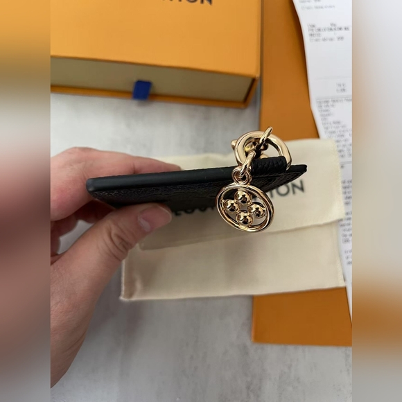 Louis Vuitton Charms Card Holder - Picture 5 of 12